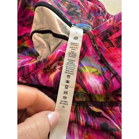 Lululemon Fast and Free Leggings - Picture 6 of 7